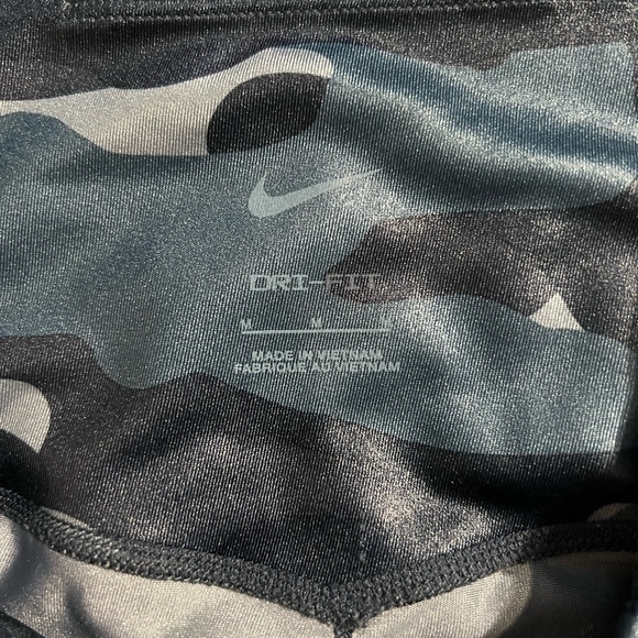 Nike Dri-FIT One Mid-Rise Thunder Blue Shiny Camo Leggings Women’s Size … - Picture 7 of 8